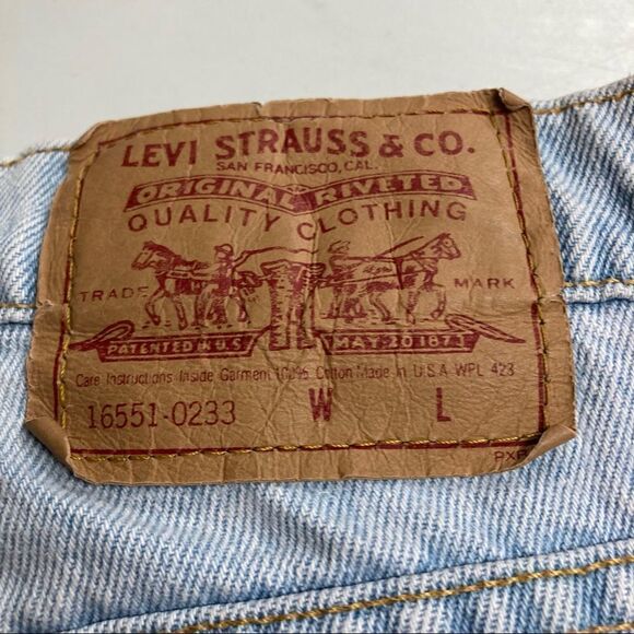 LEVI STRAUSS & CO. VINTAGE Light Washed Jeans 16551-0234 Size 10, USA Made 09/93 - Picture 5 of 13